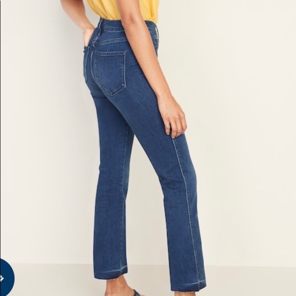 NWT High-Waisted Raw-Edge Flare Ankle Jeans 8